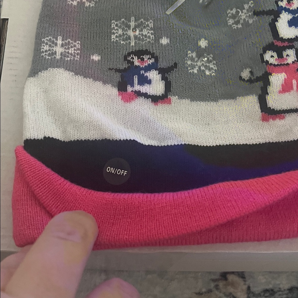 Kids' Pink and Gray Penguin Beanie, with lights NWT - Picture 4 of 5